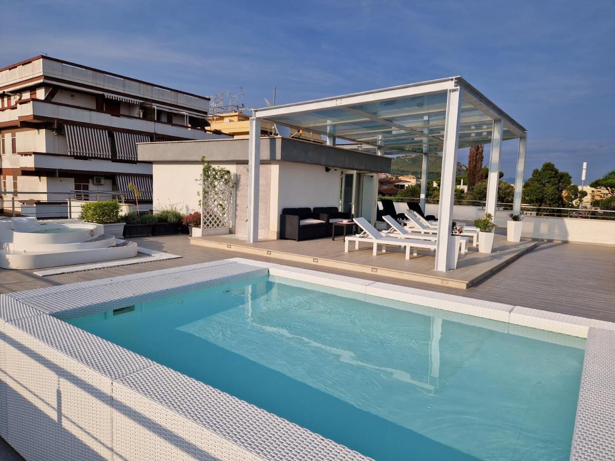 Acca Residence Terracine Extérieur photo
